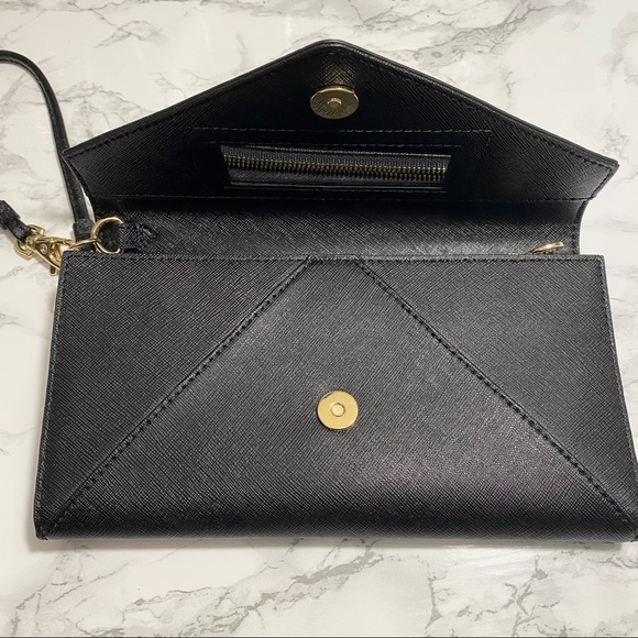 Tory Burch Robinson Wristlet - Picture 3 of 13